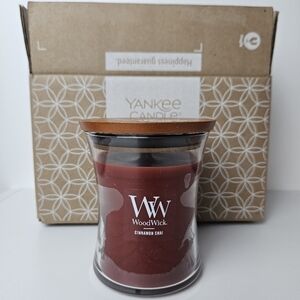 Yankee Candle woodwick cinnamon chai